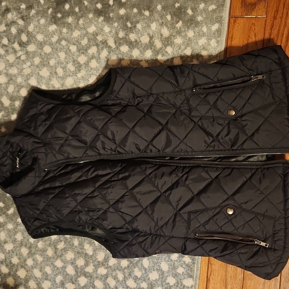 Arbor Jackets & Blazers - Women's Black Quilted Vest